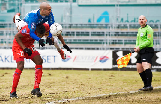 Max Fuxberg, Trelleborg flyger över Ricardo Santos,