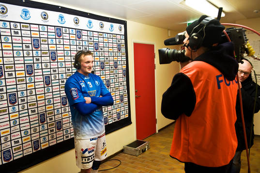 Fredrik Jensen, intervju, kamera, kameraman, hörlur,