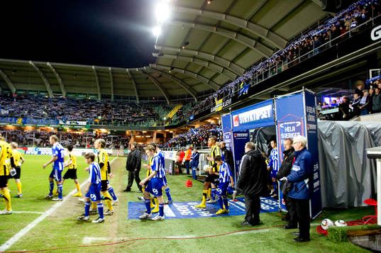 Spelarna gör entre på Gamla Ullevi