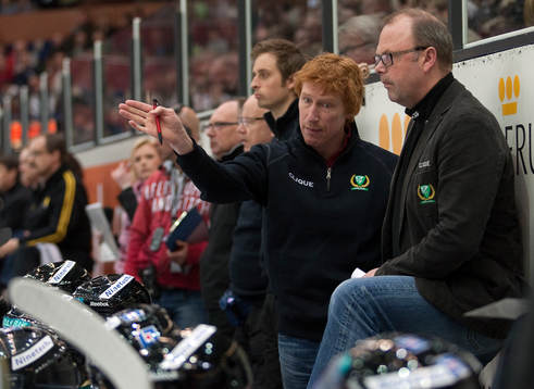 Jörgen Jönsson och Per-Erik Johnsson, tränare Färjestad