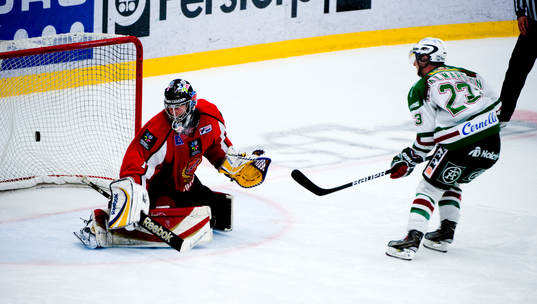 Simon Hjalmarsson, Rögle och Fredrik Petterson-Wentzel,