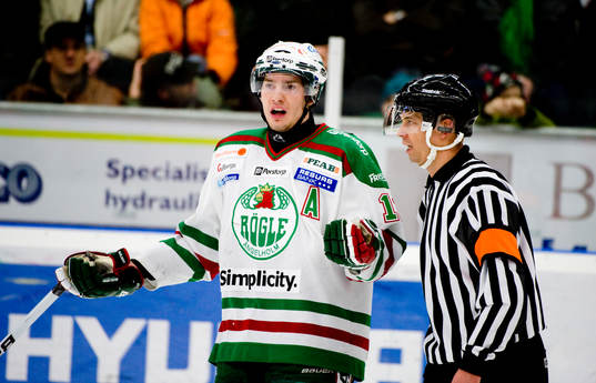 Mattias Sjögren, Rögle och Niklas Lovefalk, domare