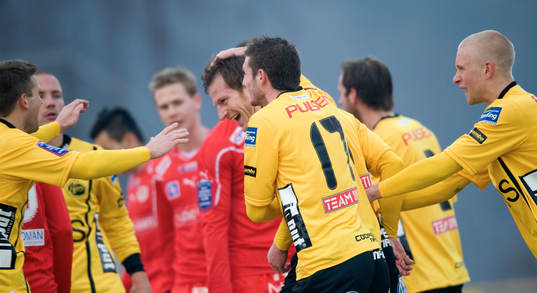 1-1 Daniel Mobaeck grattas av James Keene och Anders