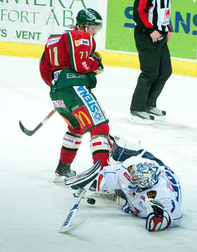 Bläddra bland fler bilder av Ishockey, Slutspel, Kvartsfinal,  Frölunda - Linköping