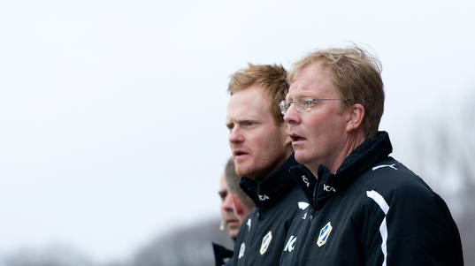 Michael Svensson och Lasse Jacobsson, tränare, Halmstad
