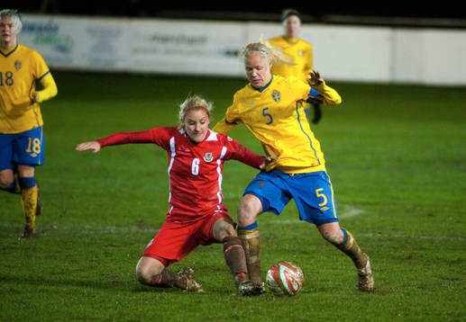 Caroline Seger, Sverige