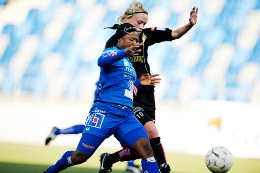 Faith Ikidi, Linköping, är steget före Linnea