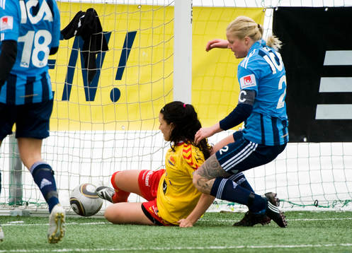 Jennifer Egelryd, Tyresö gör 0-2 och Elin Sölveskog,