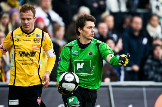 Marcus Ekenberg, Mjällby och Mattias Hugosson, målvakt,