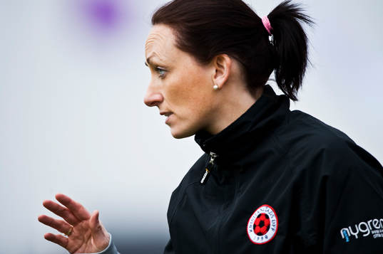 Elisabet Gunnarsdottir, tränare