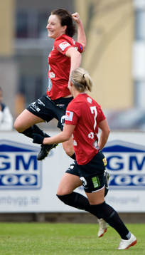 1-0 Antonia Göransson, Kristianstad, grattas av Kirsty