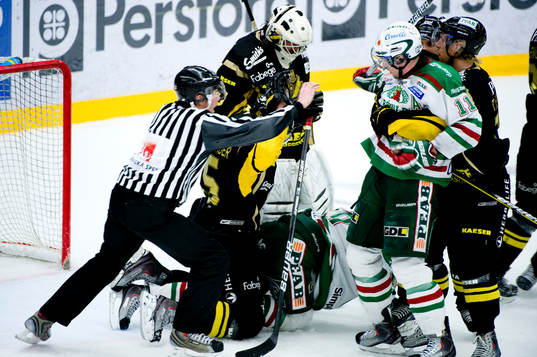 Christopher Heino-Lindberg, Målvakt, AIK och Mattias