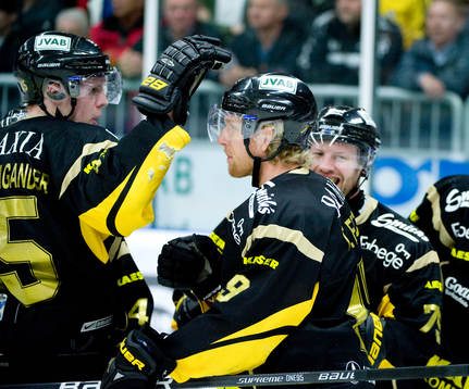 Henrik Eriksson, AIK, jubel och Per Savilahti-Nagander