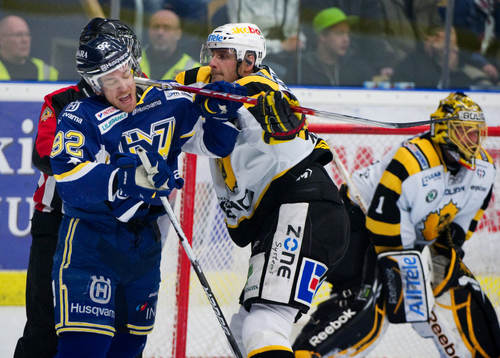 Pavel Skrbek, Skellefteå, och Teemu Laine, HV71