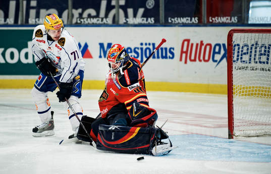 Jaroslav Hlinka, Linköping och Gustaf Wesslau, målvakt,