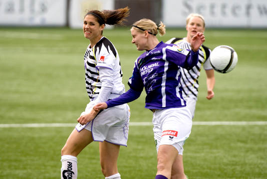 Kathryn Gill, LDB och Sofia Karlsson, Jitex