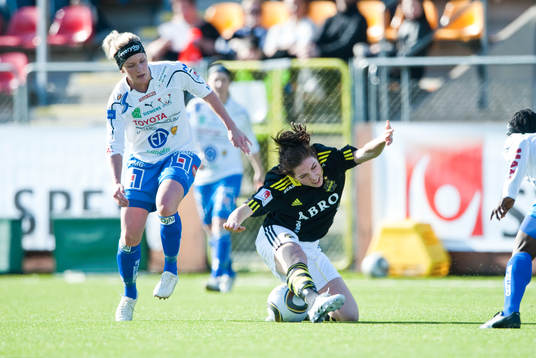 Petra Larsson, Linköping och Clara Markstedt, AIK