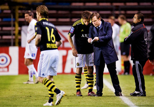 Mikael Stahre, tränare, AIK och Sebastián Eguren