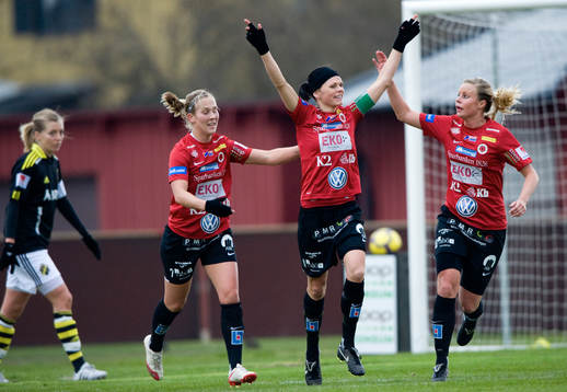 1-1 Susanne Moberg som grattas av Kirstuy Yallop och Sofie