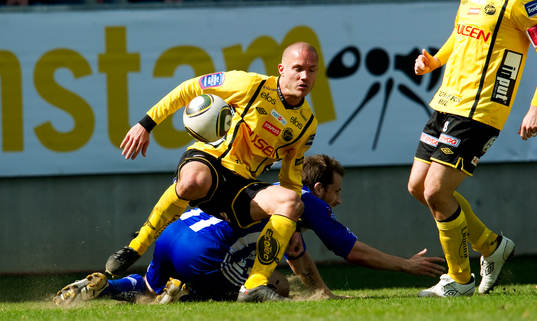 Anders Wikström, Elfsborg sätter sig på Tobias Hysén,