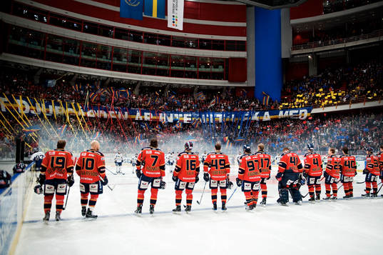 Djurgårdsklacken använder tifo