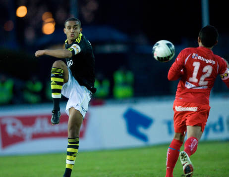 Walid Atta mot Daniel Sobralense