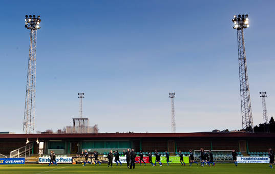 Fotboll, division 2, Utsikten tränar, träning