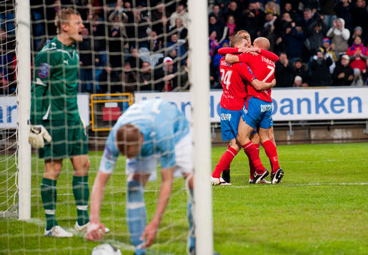 Marcus Nilsson, Helsingborg har gjort 2-1. Jubel. Johan