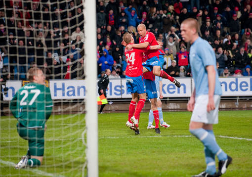 Marcus Nilsson, Helsingborg har gjort 2-1. Jubel. Johan