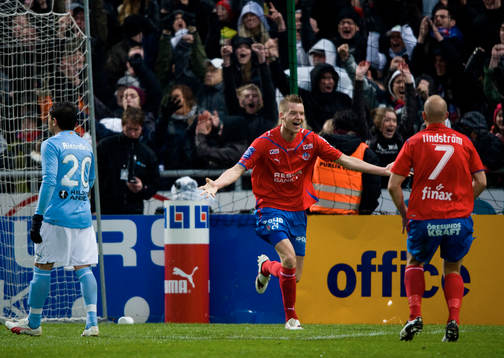 2-1 Marcus Nilsson som revansch för handsen som gav Malmö