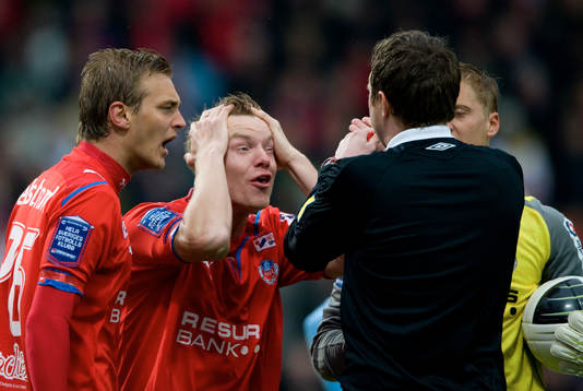 Straff, Marcus Nilsson, Helsingborg, protesterar, men