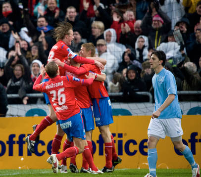 2-1 Marcus Nilsson tog revansch för handsen som gav Malmö