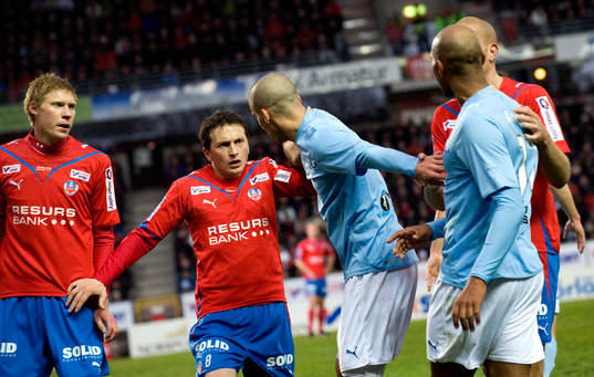 Ardian Gashi, Helsingborg, upprörd. Bråk med Jeffrey