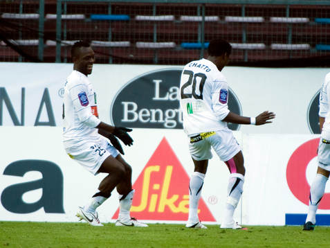 John Chibuike och Dominic Chatto, Häcken