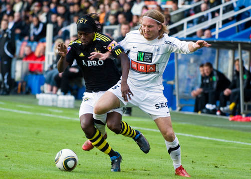 Martin Kayongo-Mutumba, AIK och Emil Wahlström, Häcken