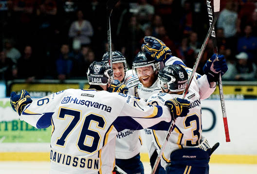 Glada HV71-spelare