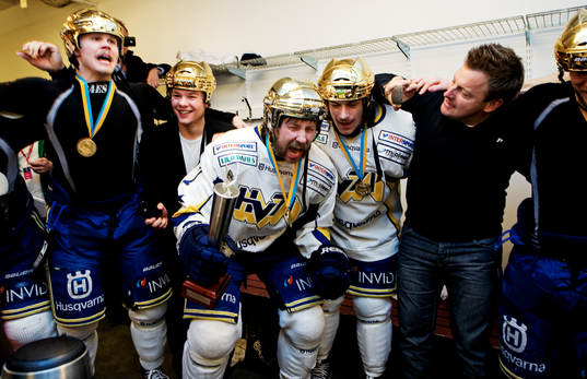 Per Ledin, HV71, manar på stämningen i