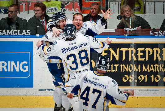 3-2 av Teemu Laine och HV71 är svenska mästare 2010.