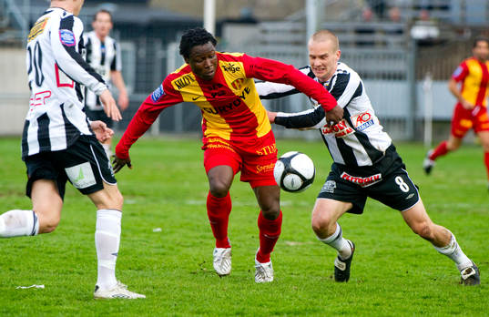 Obie Etie Ikechekwu, Syrianska och Fredrik Svanbäck,