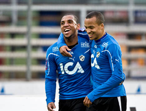 Anselmo Nascimento och Marcus Olsson, Halmstad, jubel