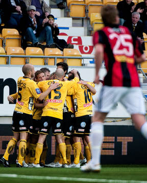 Johan Larsson, Elfsborg, gör 1-0. Jubel. John Guidetti,