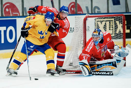 Linus Omark, Sverige, oroar Miroslav Blatak och Ondrej