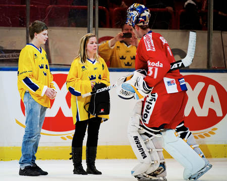 Priser till matchens lirare delades ut av Svenska spel.