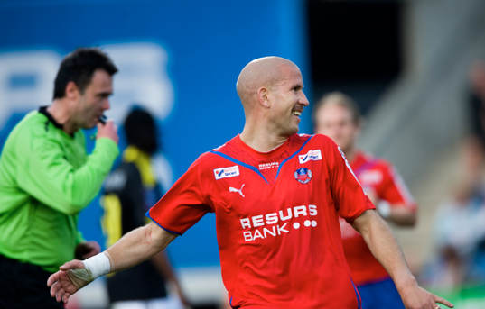 1-0 Mattias Lindström, Martin Ingvarsson, domare, blåser