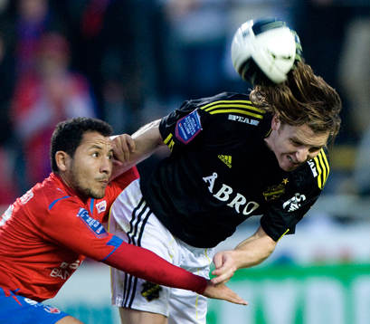 Nils-Eric Johansson AIK, och Rachid Bouaouzan, Helsingborg