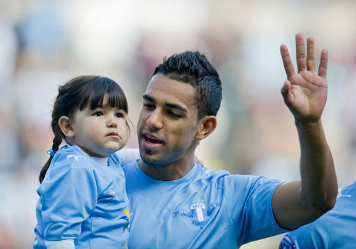 Wilton Figueiredo med flicka