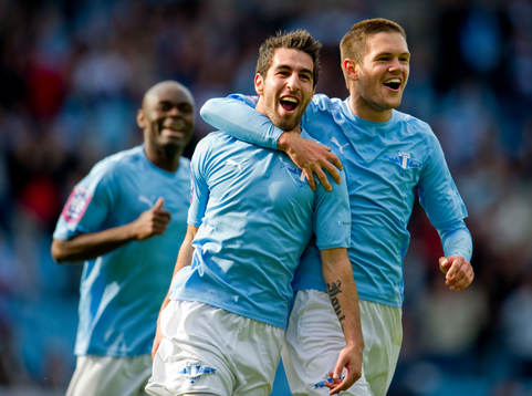 Jimmy Durmaz har gjort mål, jubel med Ivo Pekalski och