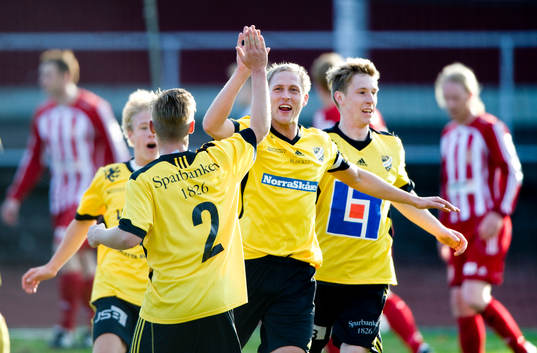 2-2, måljubel, jubel, "high five", Bobby Alm Nilsson,