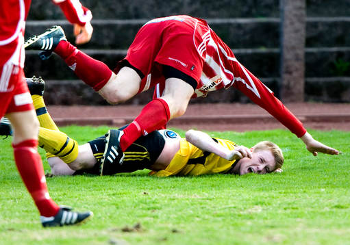 Joel Svensson, Hässleholm, trycks ner
