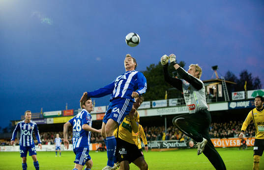 Pär Eriksson, Göteborg, Mattias Asper, målvakt, Mjällby